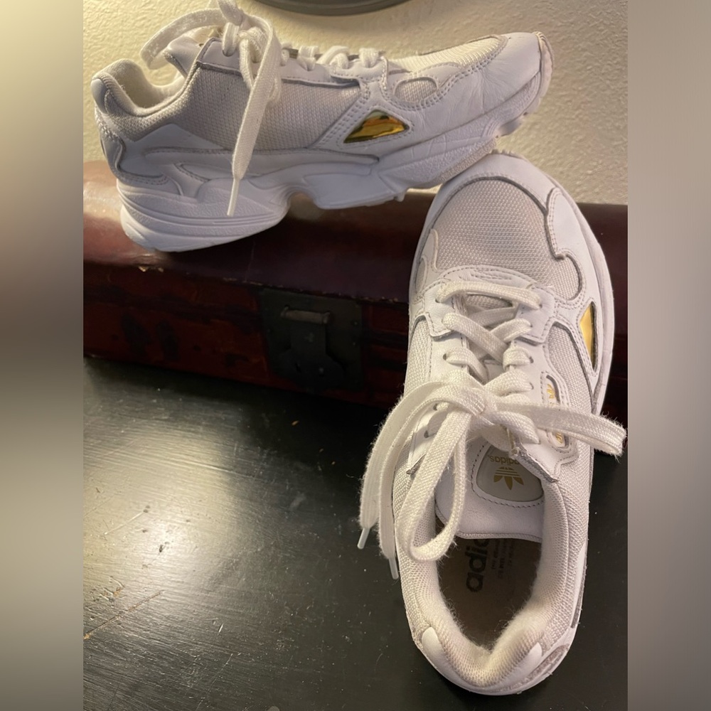 Adidas Original Falcon Shoes For Women - Color White and Gold - Size 8